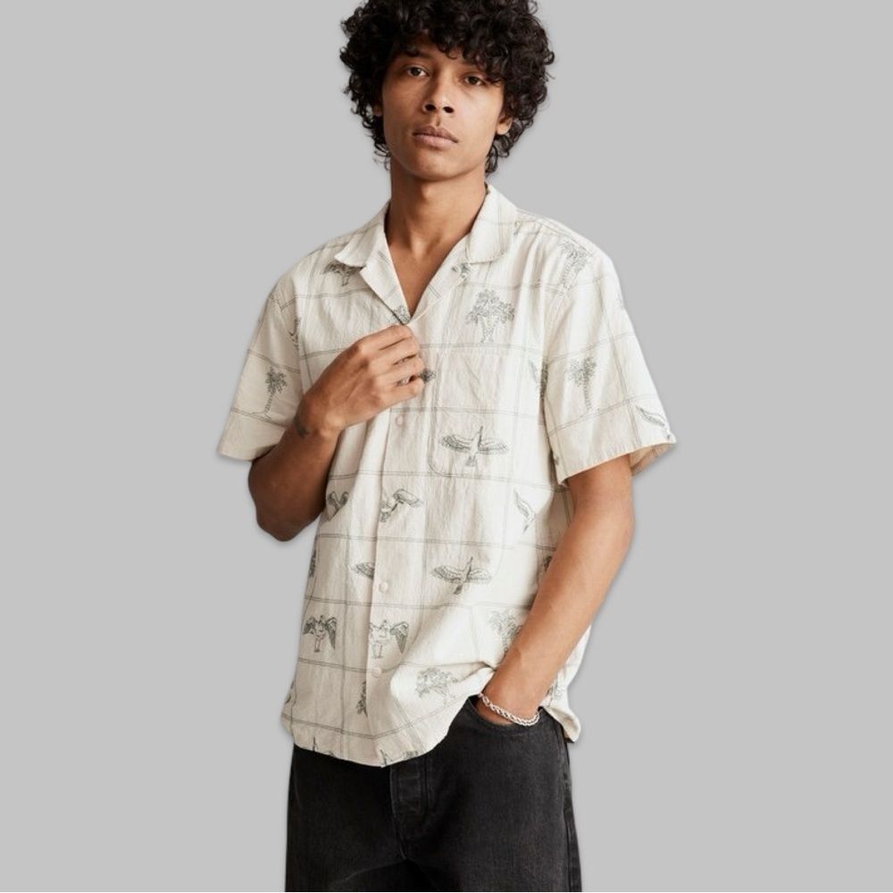 Madewell Embroidered Crinkle Cotton Short Sleeve Shirt | Bleached Canvas | Small